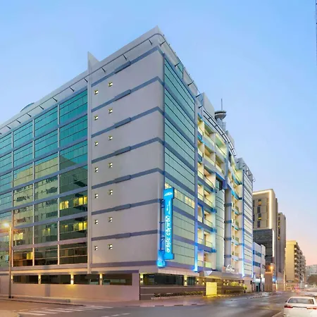 Howard Johnson Plaza By Wyndham Dubai Deira-2